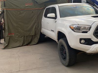 ROAM Adventure Co. Rooftop Tent with Annex FOR SALE!!!!