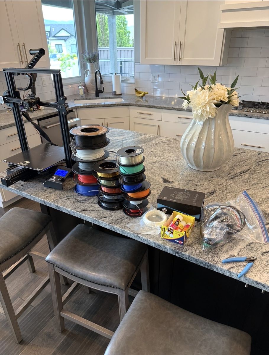 Creality Ender 3 Max 3D Printer with Sprite Pro Extruder, Auto Leveling, plus various filament spools