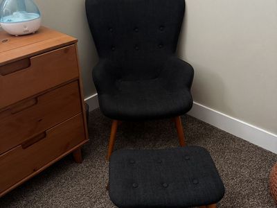 Mid-Century Modern Accent Chair & Ottoman Set - dark Blue Upholstery, Wooden Legs