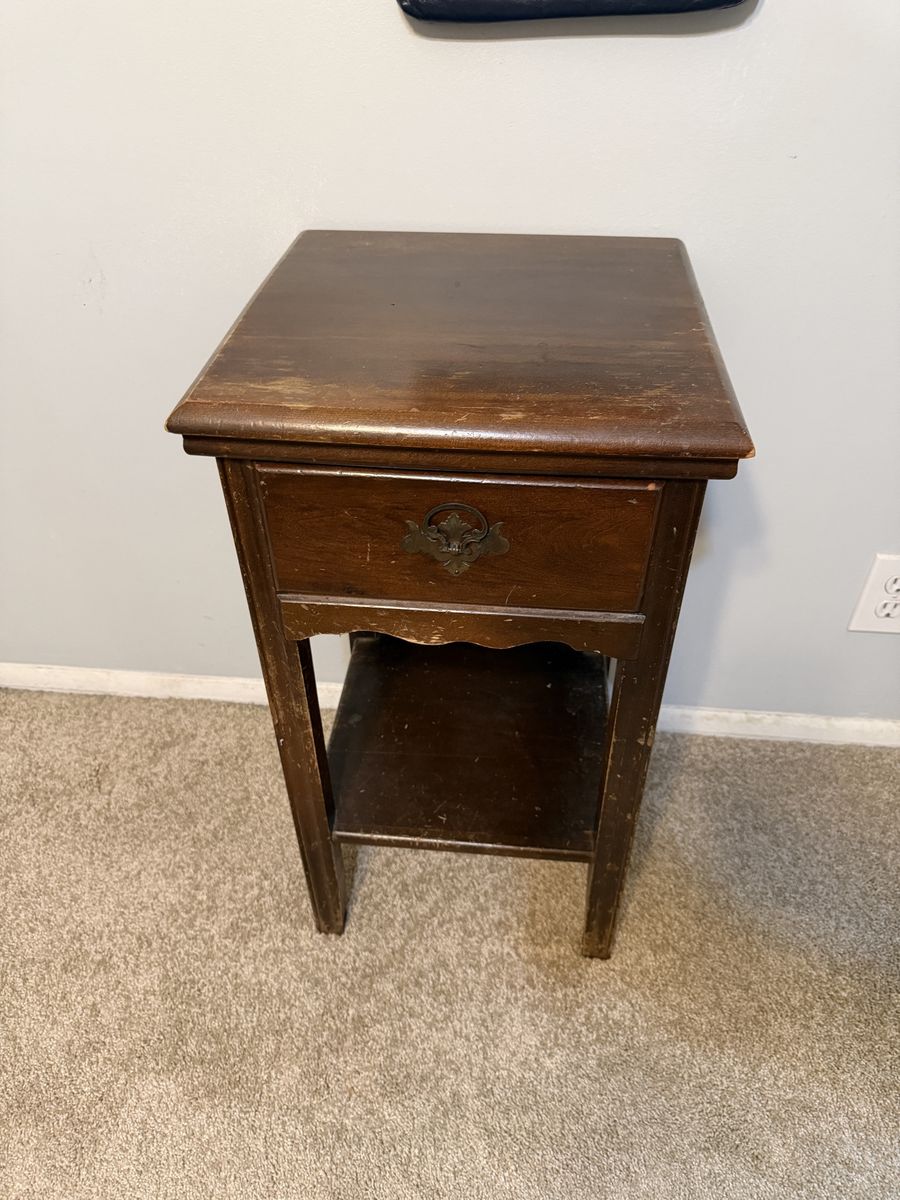 Vintage Dark Wood End Table / Nightstand with Drawer & Shelf - Small Side Accent Furniture