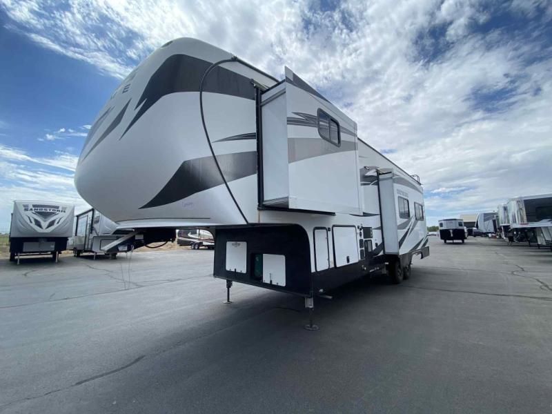 Used 2019 Genesis Supreme 34 GSXL