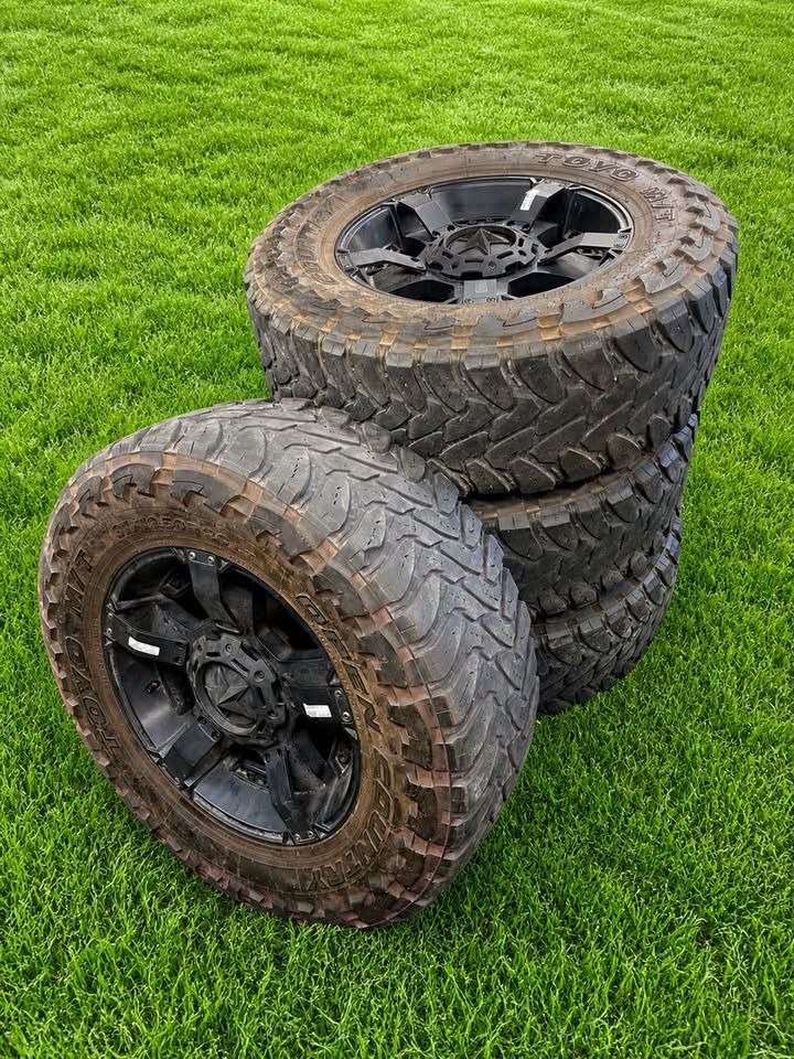 37x12.50R20 Toyo Open Country M/T Tires & Wheels