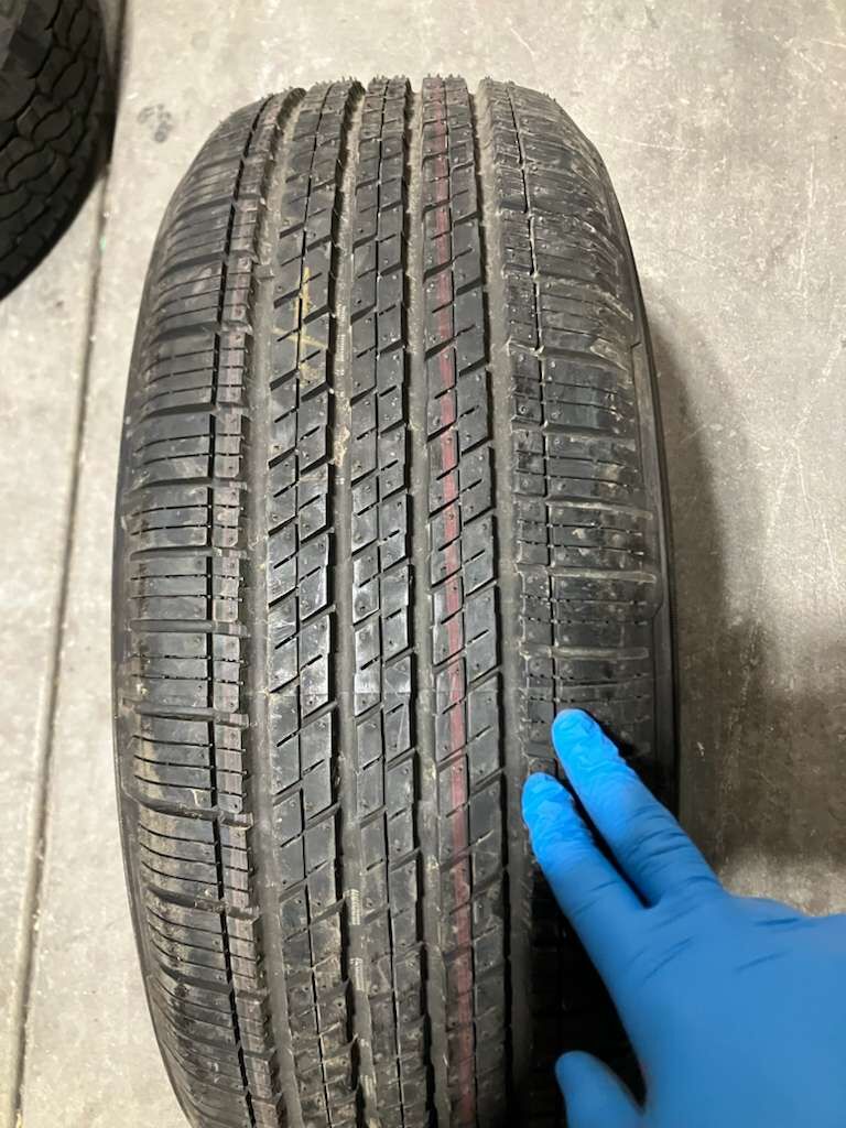 P225/60R17 Continental 4x4Contact Tires