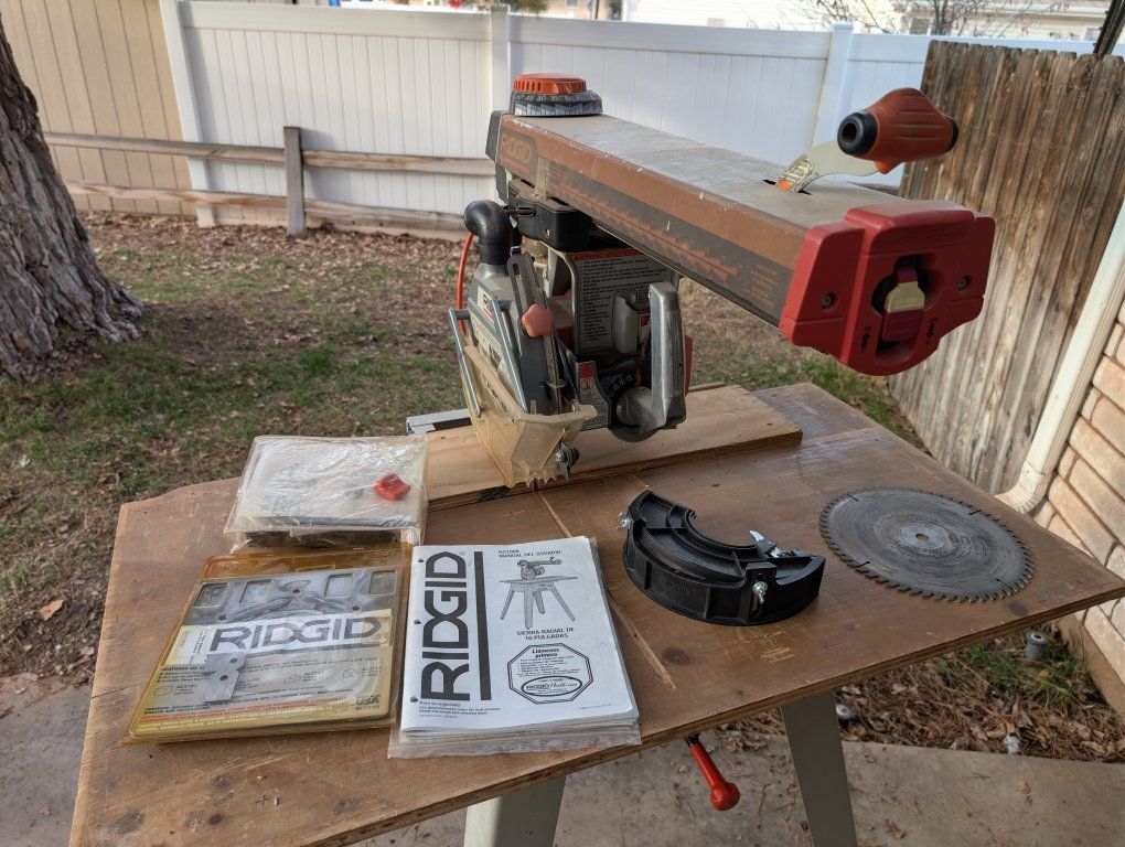 Ridgid 10-inch Radial Arm Saw with Stand, Molding Head/Dado Accessories, Original English and Spanish Manuals