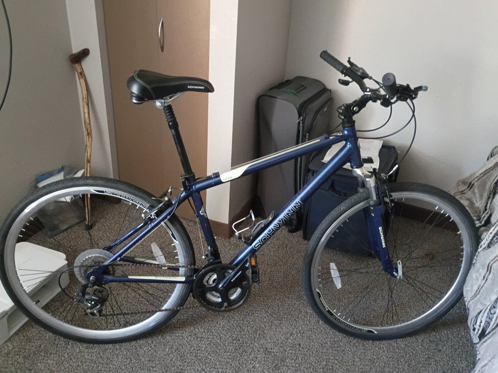700C Schwinn Trailway Men's Hybrid Bike - NEW CONDITION