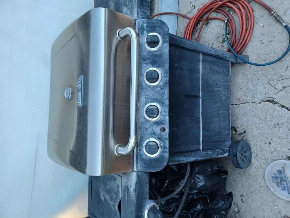 Char-Broil barbecue grill