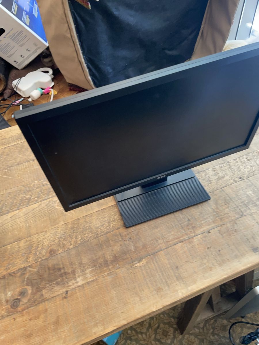 Acer V226HQL LCD 22”