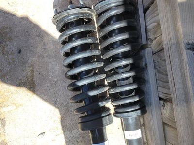 2005 toyota tundra front struts