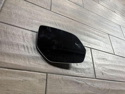 Right-side door mirror glass