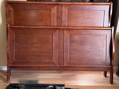 Queen Cherry Head And Foot Board