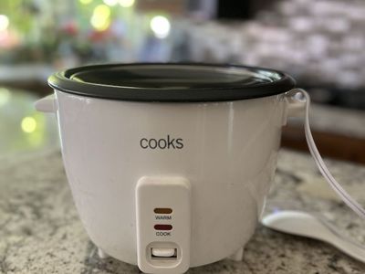 8-Cup Rice Cooker