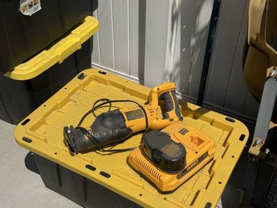 DEWALT Cordless Reciprocating Saw with Battery and Charger