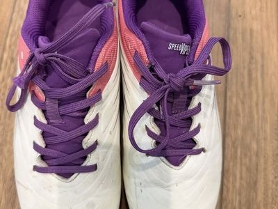 soccer Cleats Size 3.5