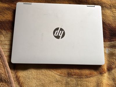HP Omni book 5 2-1 laptop