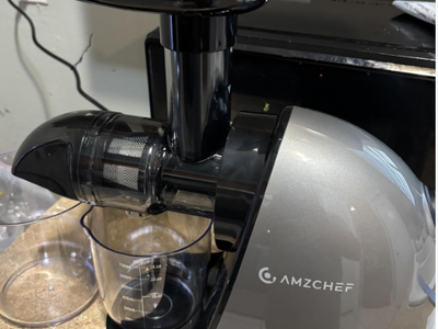 New in box Cold Press Masticating Juicer