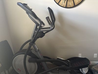 Elliptical pro form ****like new****