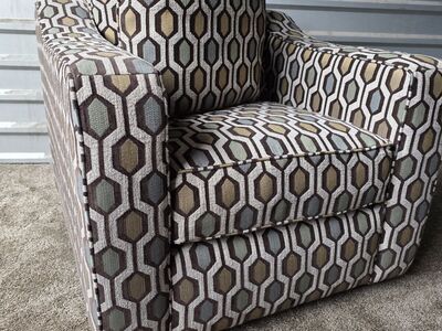 Beautiful Modern Stylish Décor Accent Swivel Arm Sofa Chair – Excellent Condition - Like New!