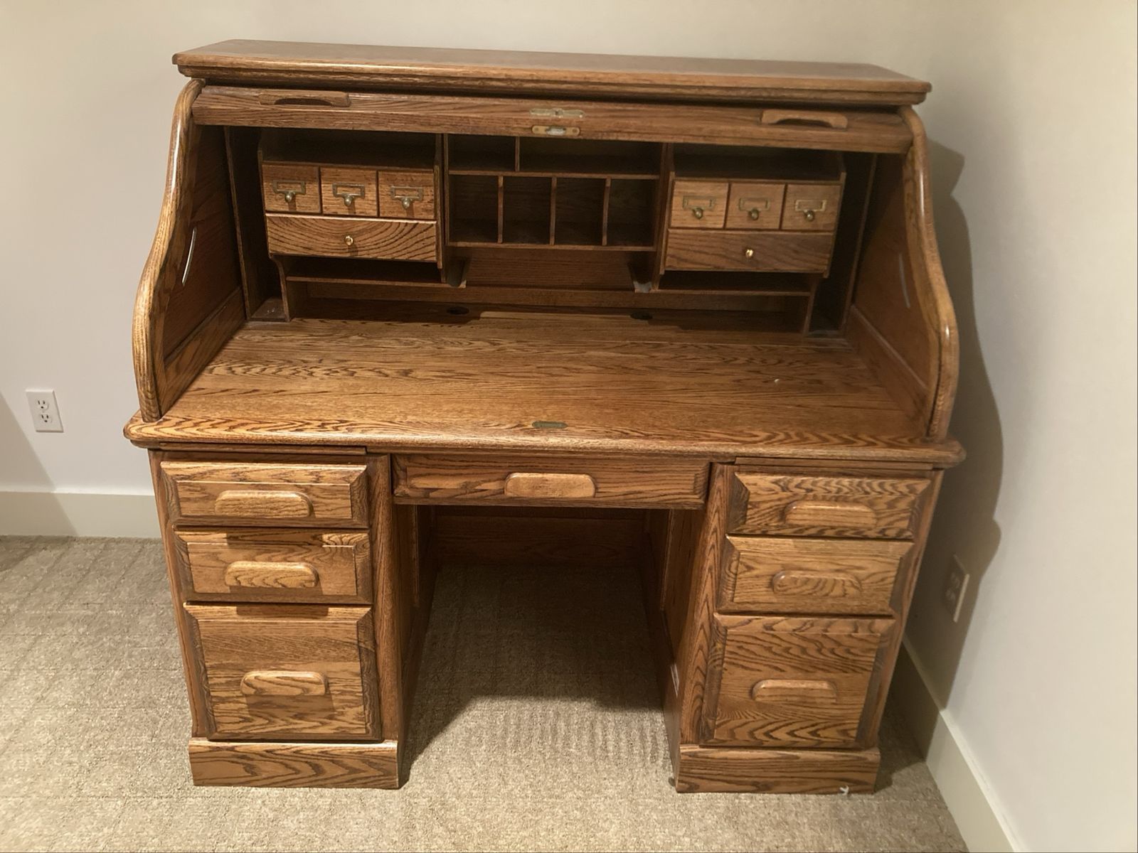 Main image 6