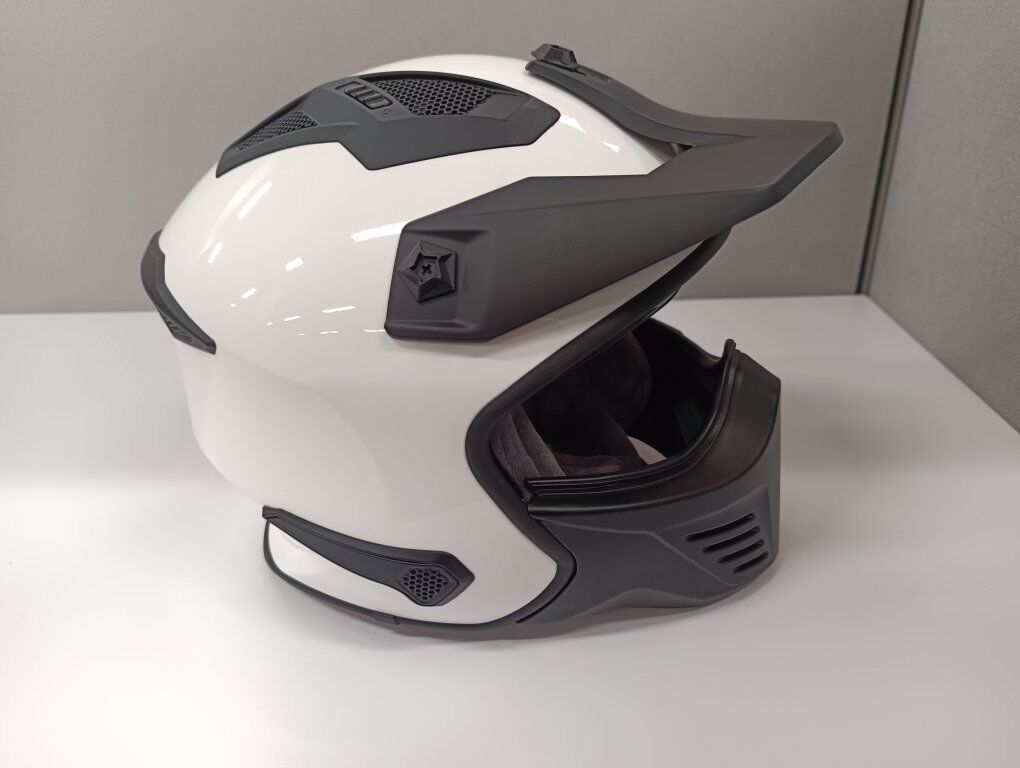ILM Helmet motorcycle/scooter barely used