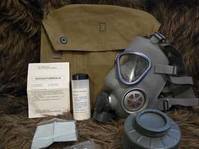M61 Finnish Gas Mask