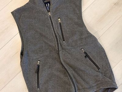Gap mens vest