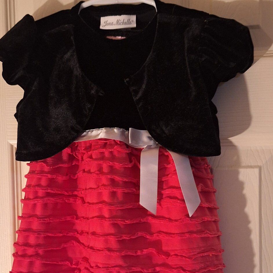 An Adorable Valentine Dress for YOUR Cu