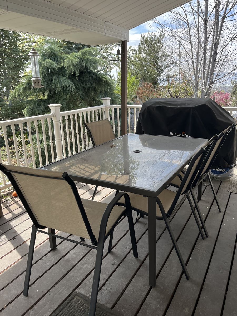 Outdoor Glass Patio Table & Chairs