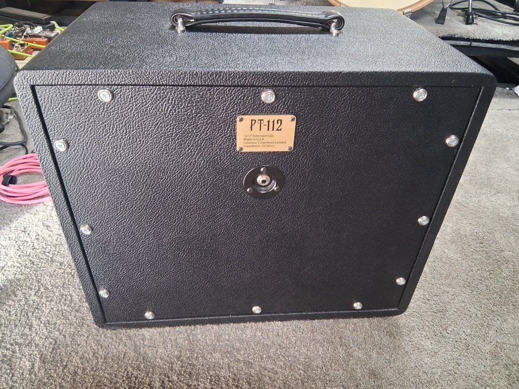 Main image 3