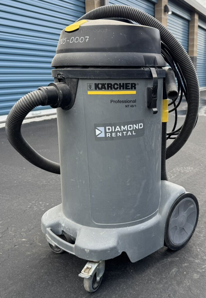 KARCHER Professional Shop Vacuum