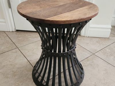 Round End Table