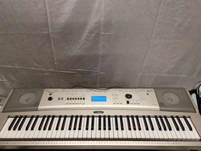Yamaha YPG-235 76-Key Electronic Keyboard
