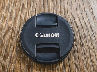 Canon E-58 II 58mm Snap-On Lens Cap