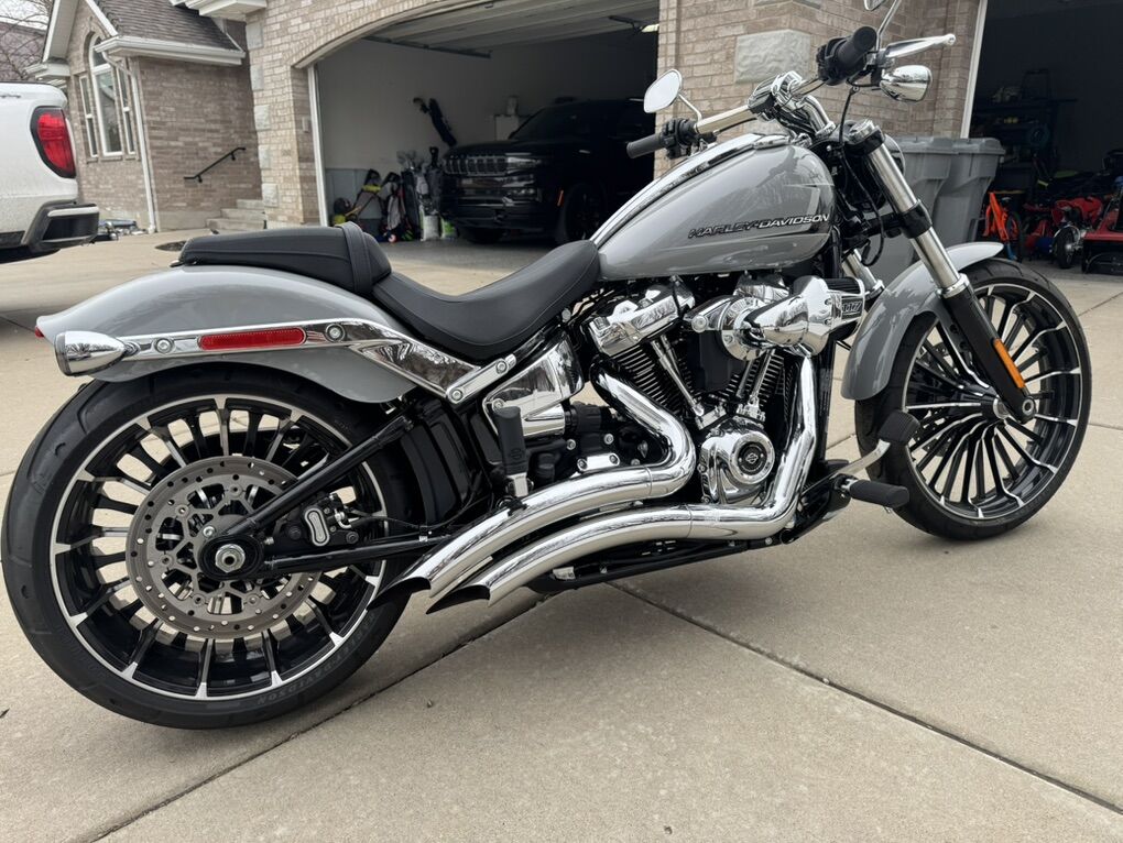 2024 harley davidson breakout
