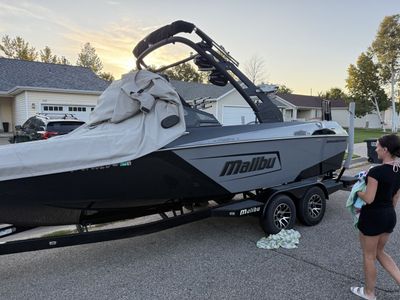 2020 Malibu Wakesetter 23 LSV – HO Motor – Premium Audio – Excellent Condition