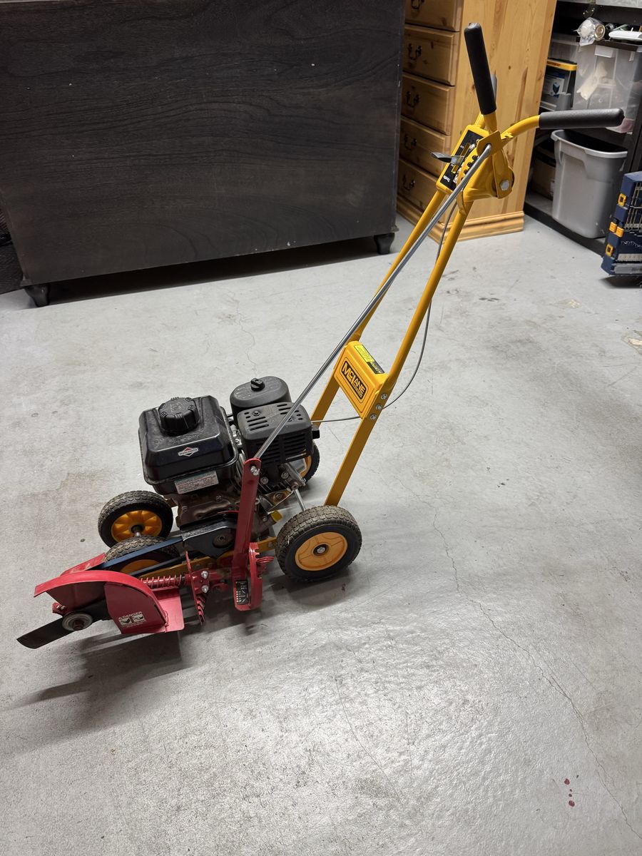 Mclane Edger for lawns
