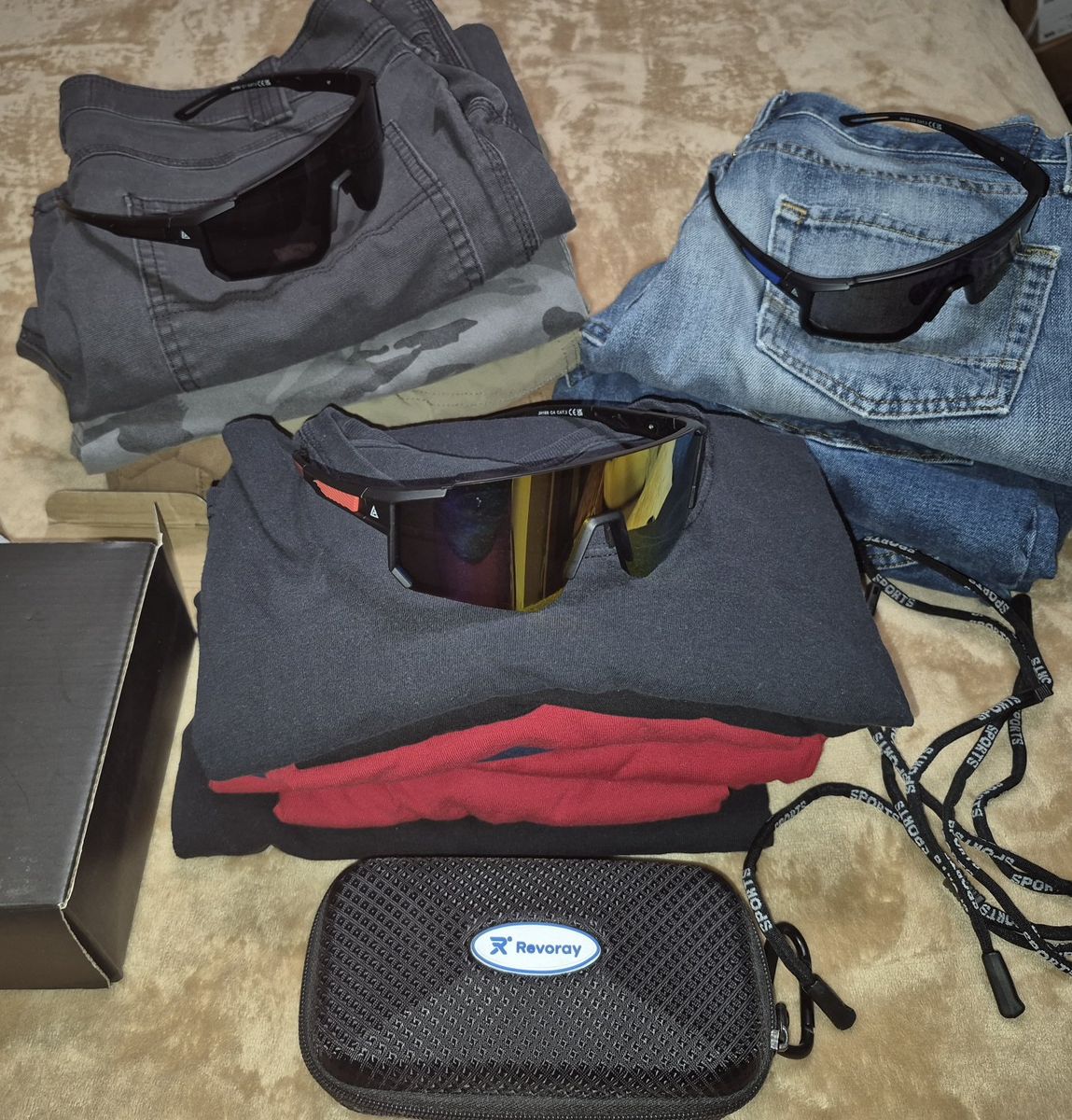18pcs Work Bundle 32" Men's Cargo Pants Jeans T-Shirts Sunglasses Work Wrangler Levi's Nautica Coleman Hanes