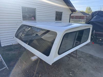 Leer truck shell
