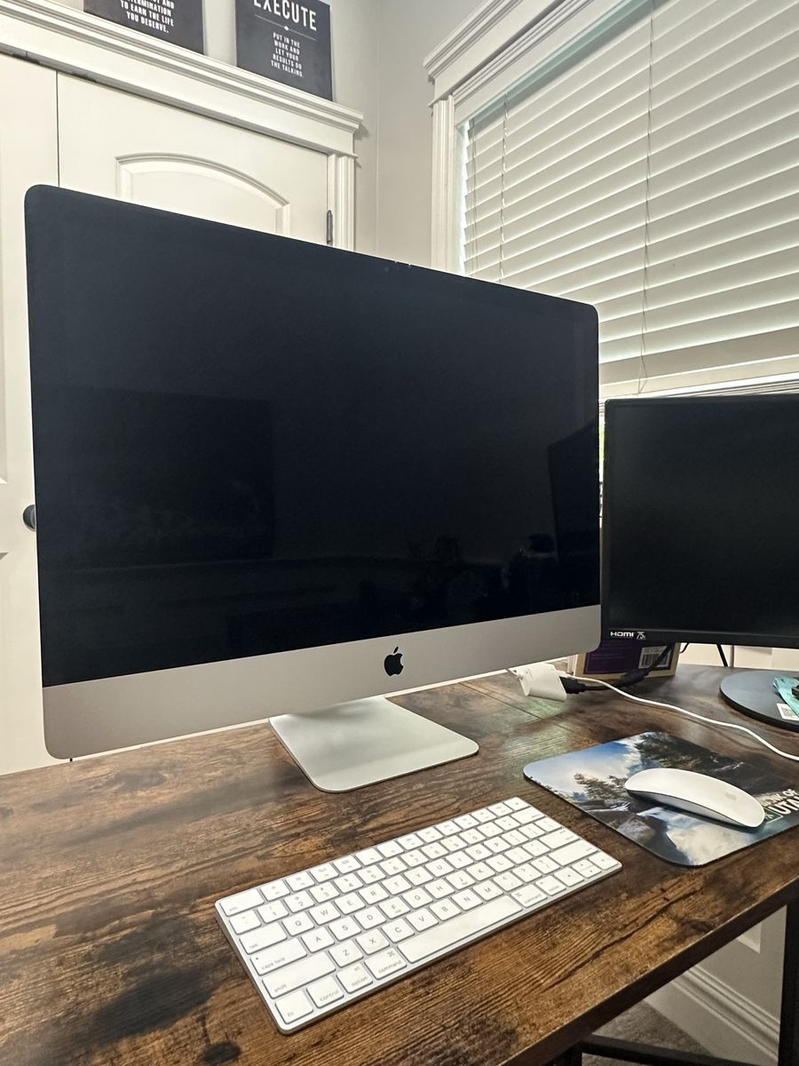 Apple iMac 27” Retina 5K 2017 – i7, 16GB RAM, Radeon Pro 580