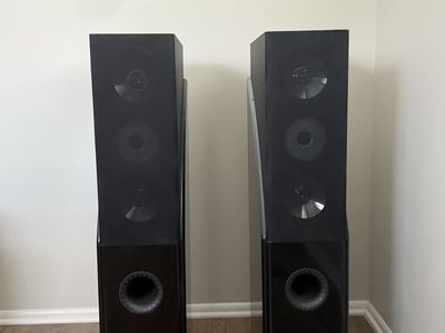 Two DiVinci Speakers Model DV-1420