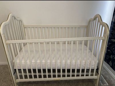 FREE CRIB