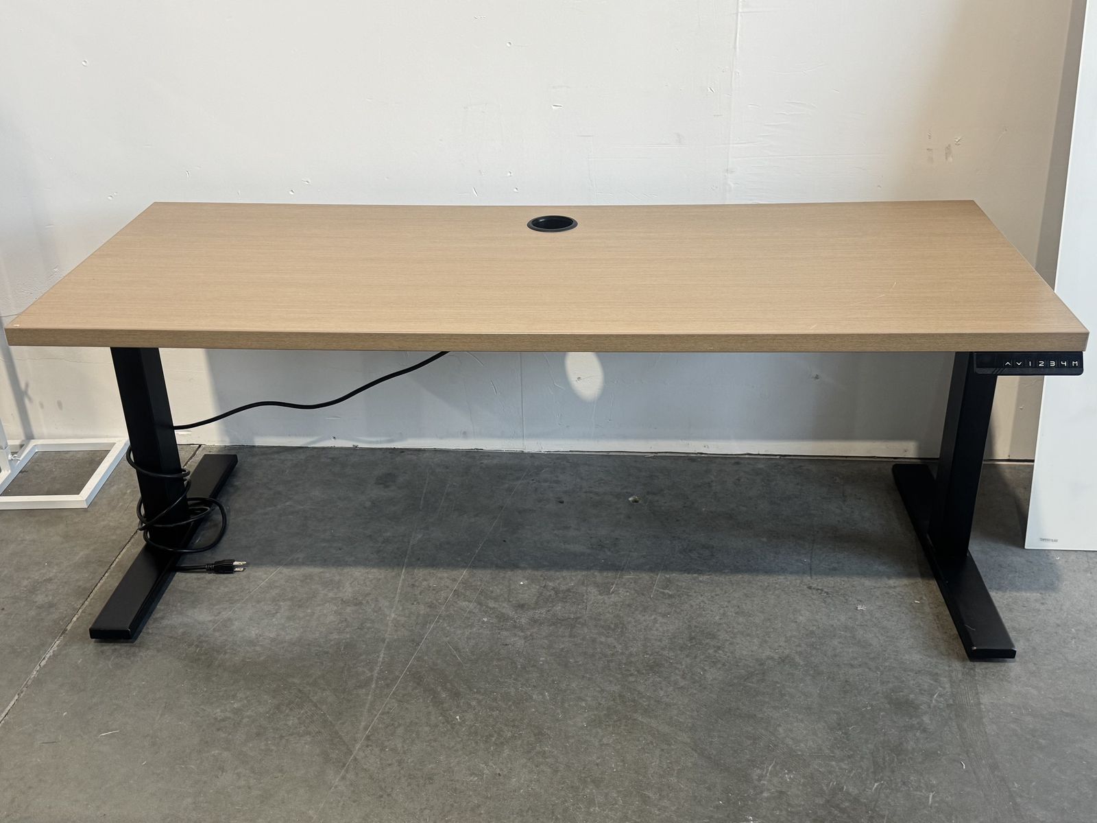 Friant Sit Stand Desk