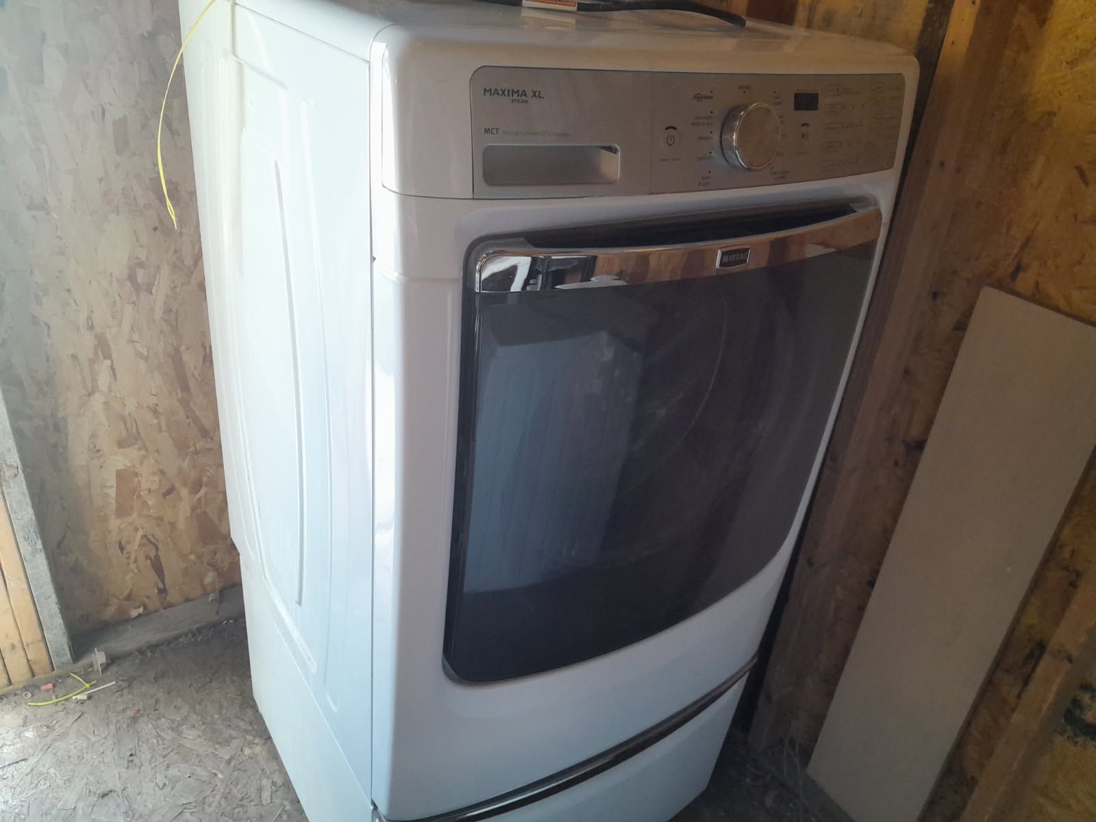 Nice Front Load Maytag Washer with Pedestal Drawer