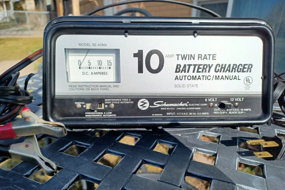 Schumacher 6 and 12 Volt battery charger