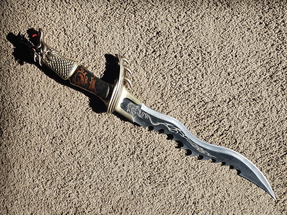 Fantasy Dragon Dagger Knife with Sheath - Decorative Collectible Blade, Dragon Head Hilt, 24"