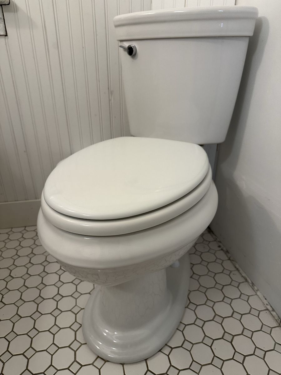 Am Standard toilet Narrow tank