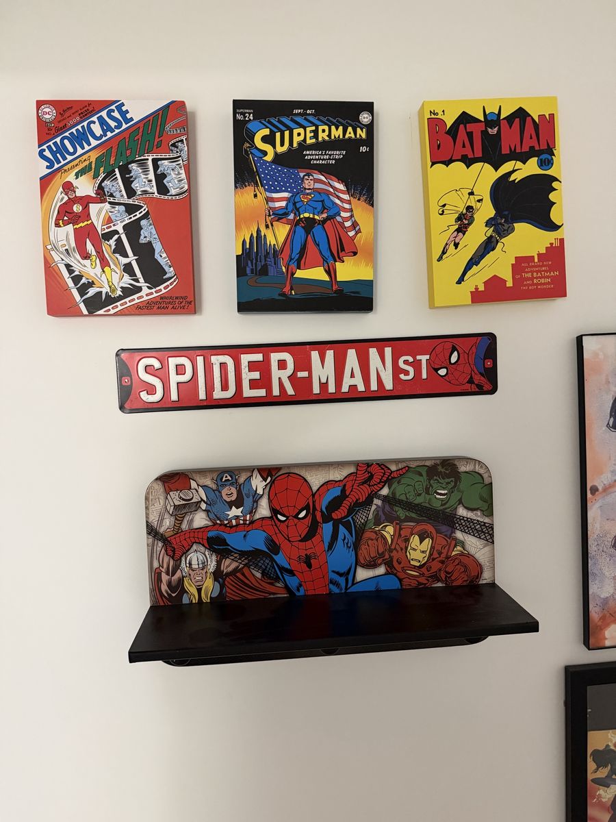 Marvel & DC Comics Wall Decor: Superman, Batman, Flash, Spider-Man, Hulk, Iron Man - Various Items