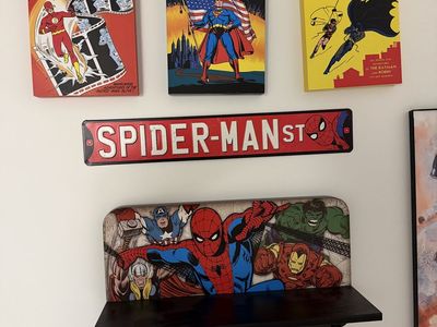 Marvel & DC Comics Wall Decor: Superman, Batman, Flash, Spider-Man, Hulk, Iron Man - Various Items