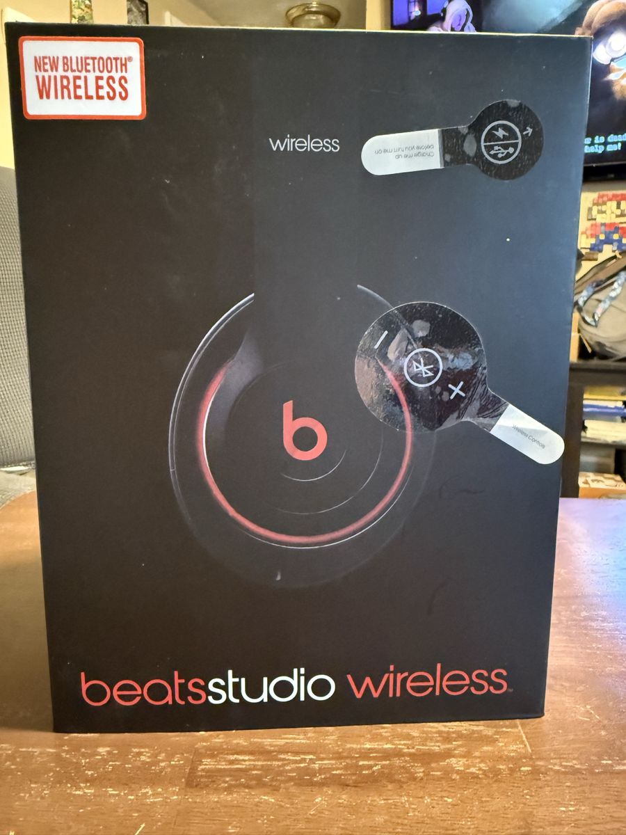 Beats Studio Wireless Bluetooth On-Ear Headphones - in Box (Model B0501)