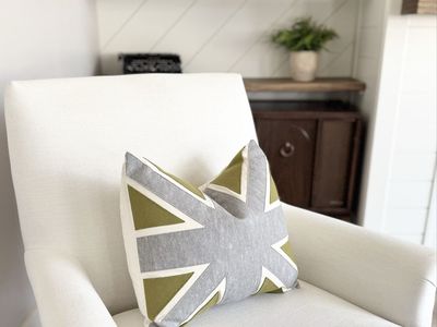 British Style | Down | Throw Pillow English Flag