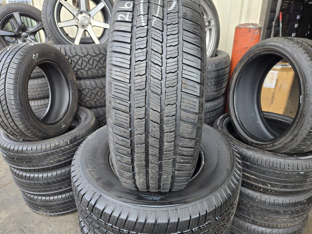 SET 265/70R17  MICHELIN DEFENDER LTX M/S